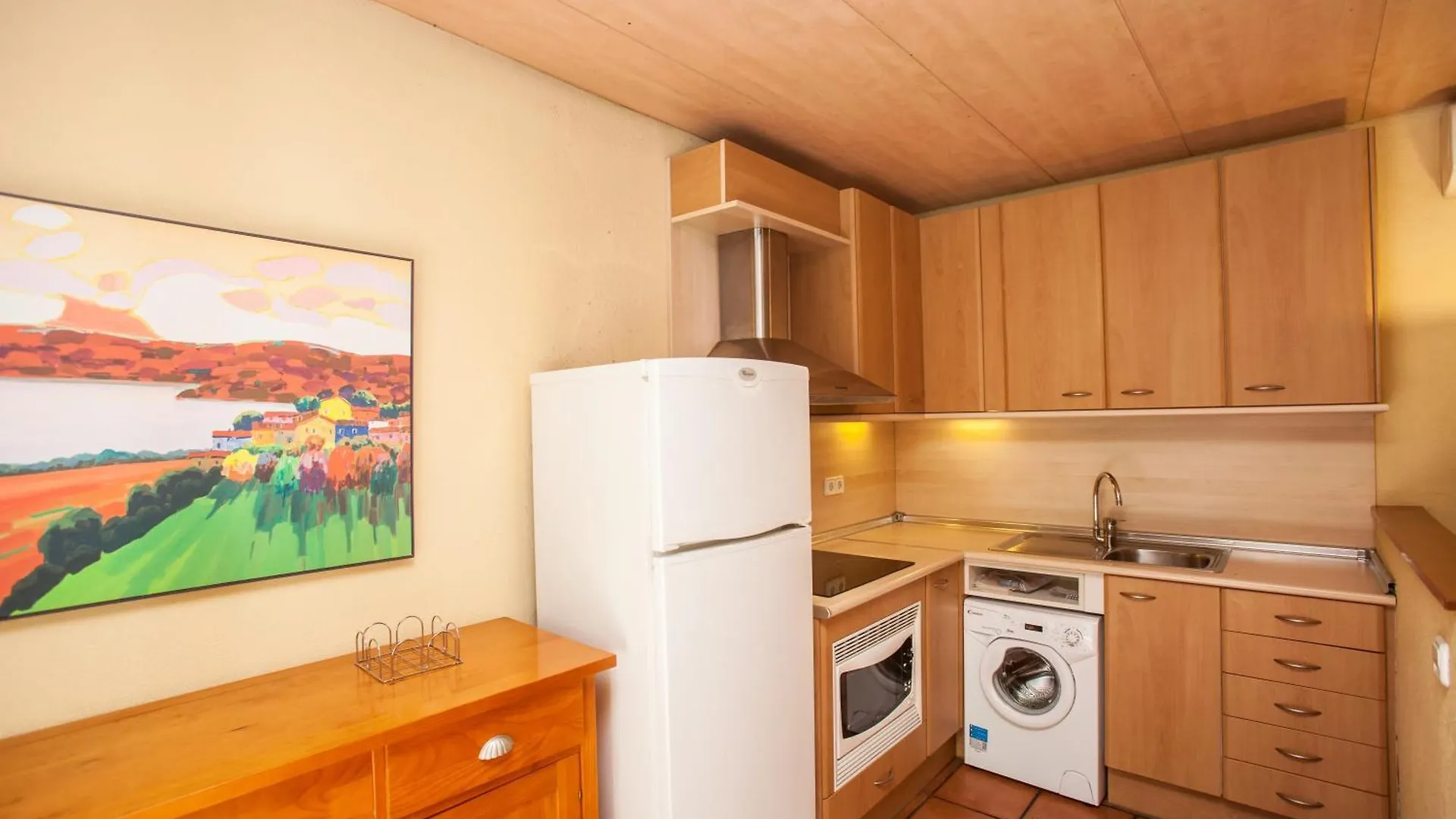 Apartment Gardens Of Roman Wall Host Onyarapartments Girona Spain