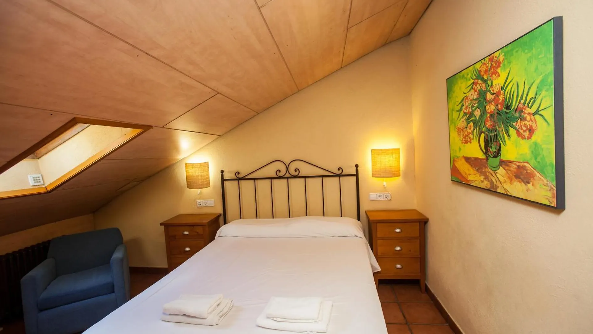 Apartment Gardens Of Roman Wall Host Onyarapartments Girona