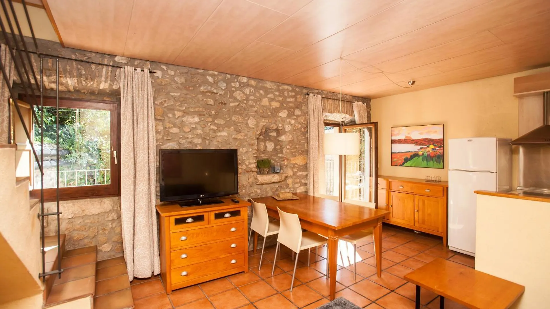 Apartment Gardens Of Roman Wall Host Onyarapartments Girona