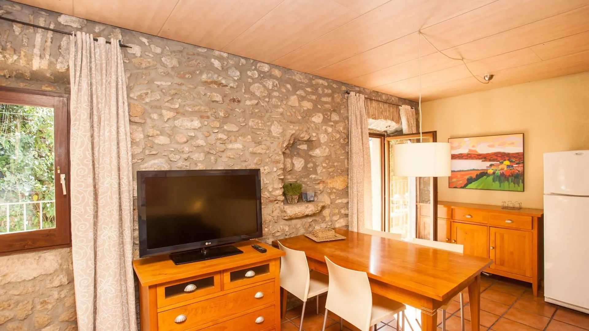 Gardens Of Roman Wall Host Onyarapartments Girona 0*,  Spain